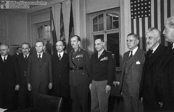 Konferenz der Militärgouverneure und Länderchefs der „Bizone” in Frankfurt am Main (7.-8. Januar 1948)